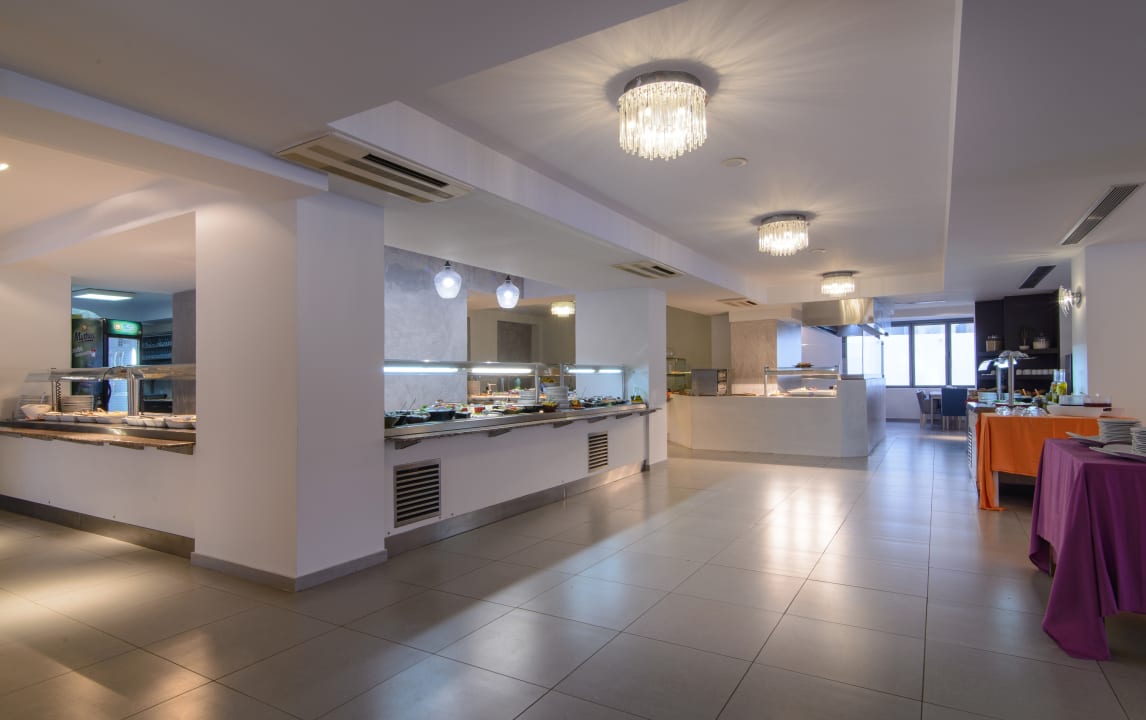 Gastro Hotel Lagomandra Beach