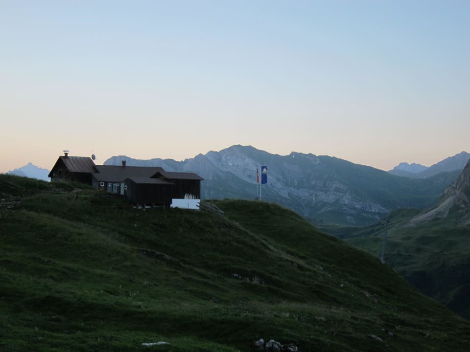 Blick aus der Ferne Widdersteinhütte