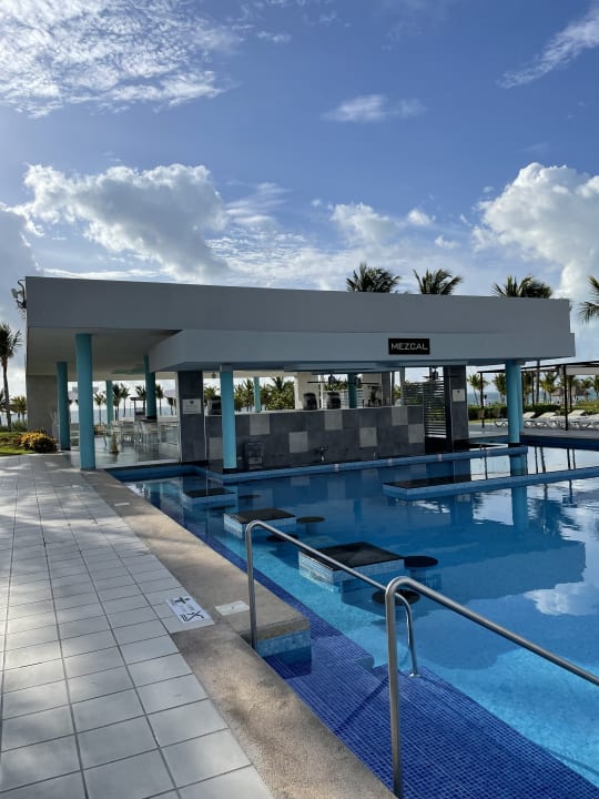 Pool Hotel Riu Dunamar