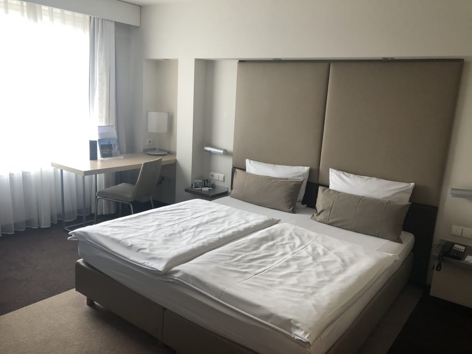 Zimmer Estrel Hotel Berlin
