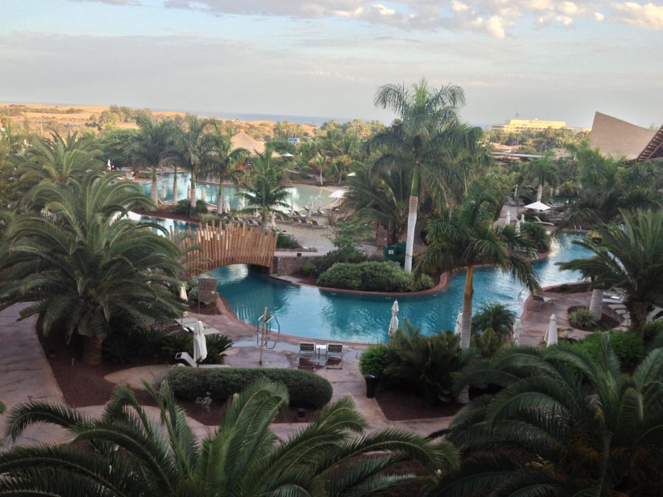 Poolbereich Lopesan Baobab Resort