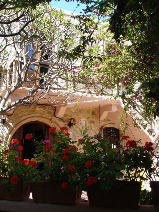 Hoteleingang Hotel Attiki