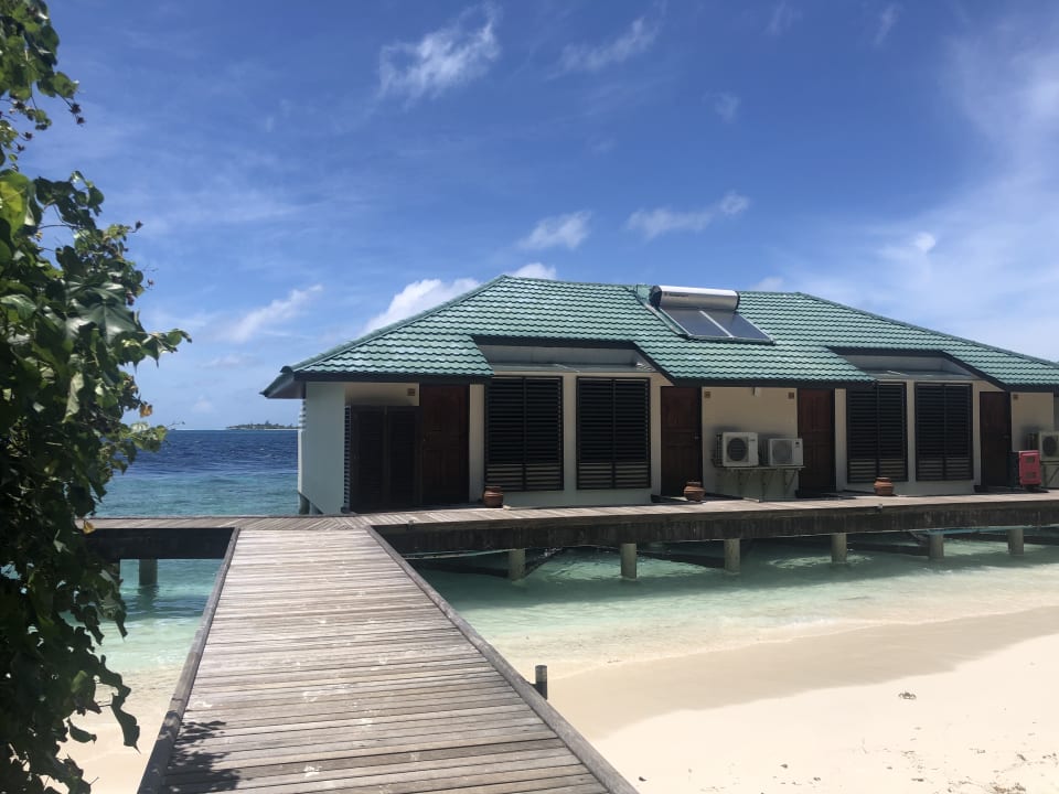 Wasserbungalow Embudu Village Vadhoo Island Holidaycheck Kaafu