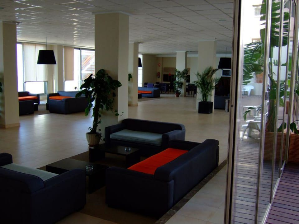 Lobby Hotel Bahía Calpe by Pierre & Vacances