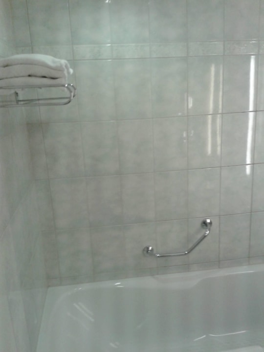 Dusche Mercure Hotel Berlin Tempelhof