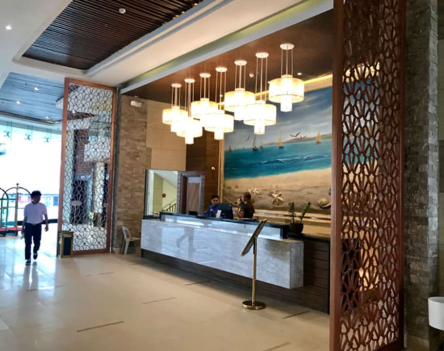 Lobby Central Park Reef Resort