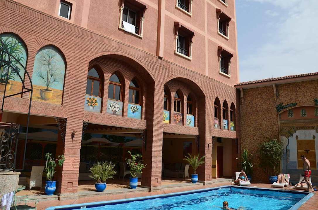 Basen Hotel Al Kabir