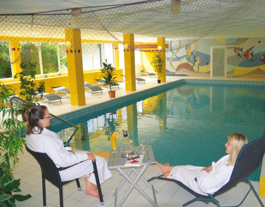 Pool Hotel Heikenberg