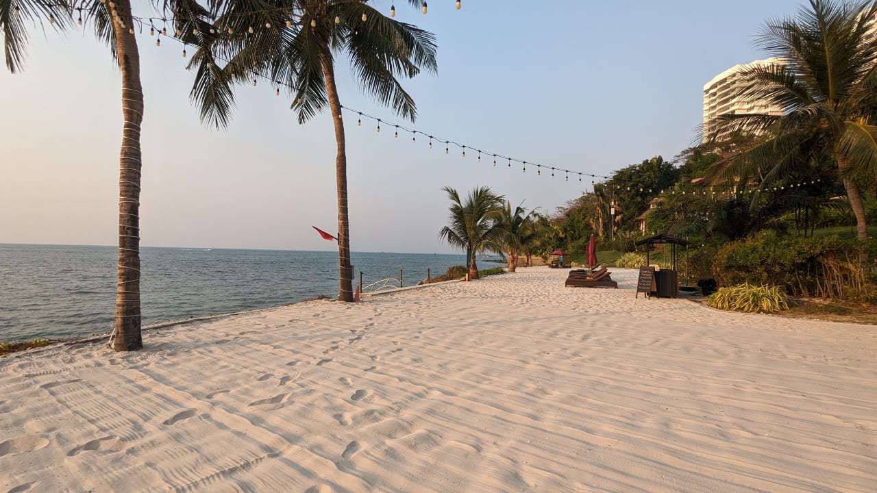 Strand InterContinental Pattaya Resort