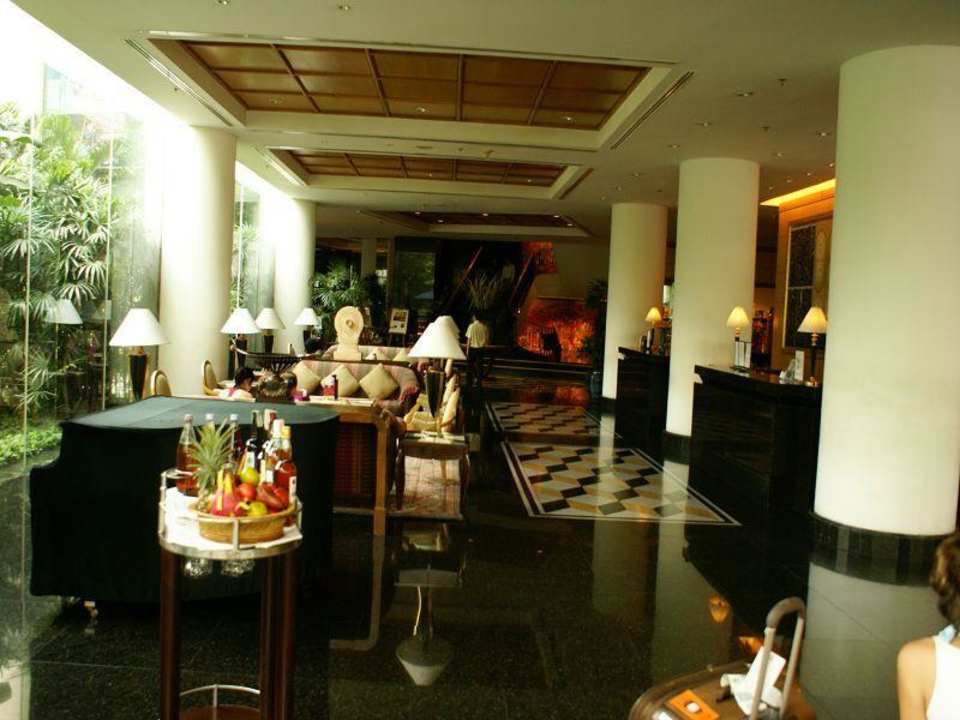 Lobby Hotel Century Park