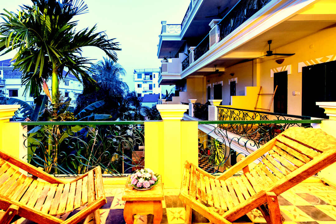 Zimmer Residence Wat Damnak