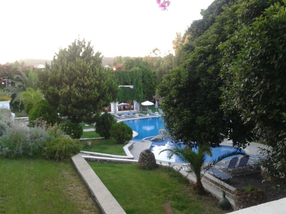Gartenanlage Ekaterini Hotel