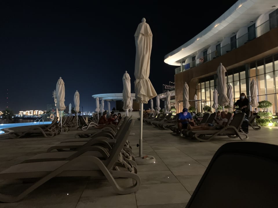 Pool Hampton by Hilton Marjan Island