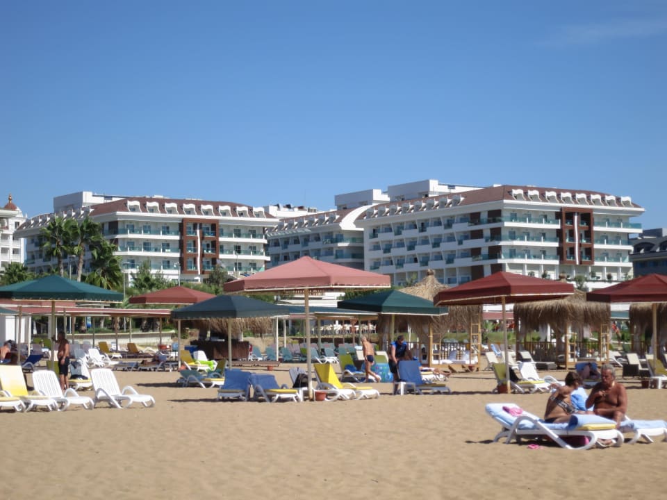 Adalya Ocean vom Strand aus gesehen Adalya Ocean Deluxe