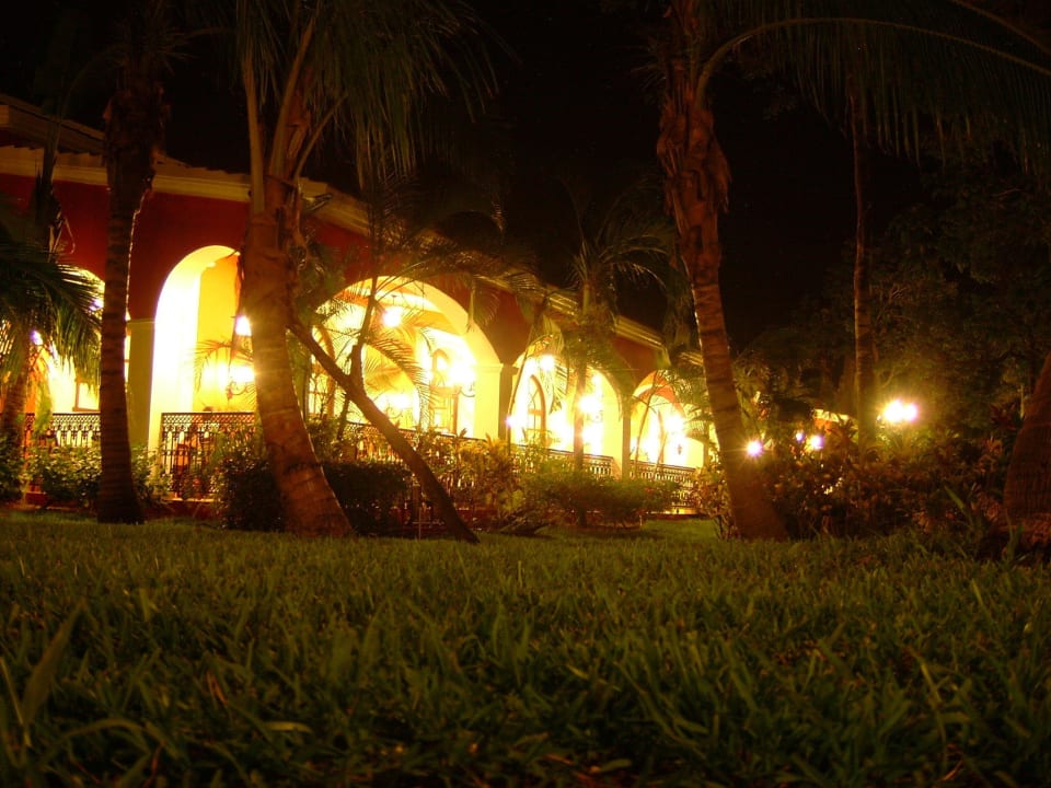 Restaurant am Abend Hotel Riu Tequila