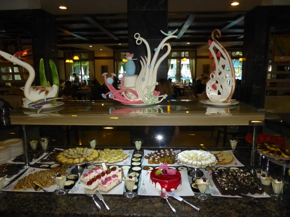 Das Buffet Alba Queen Hotel