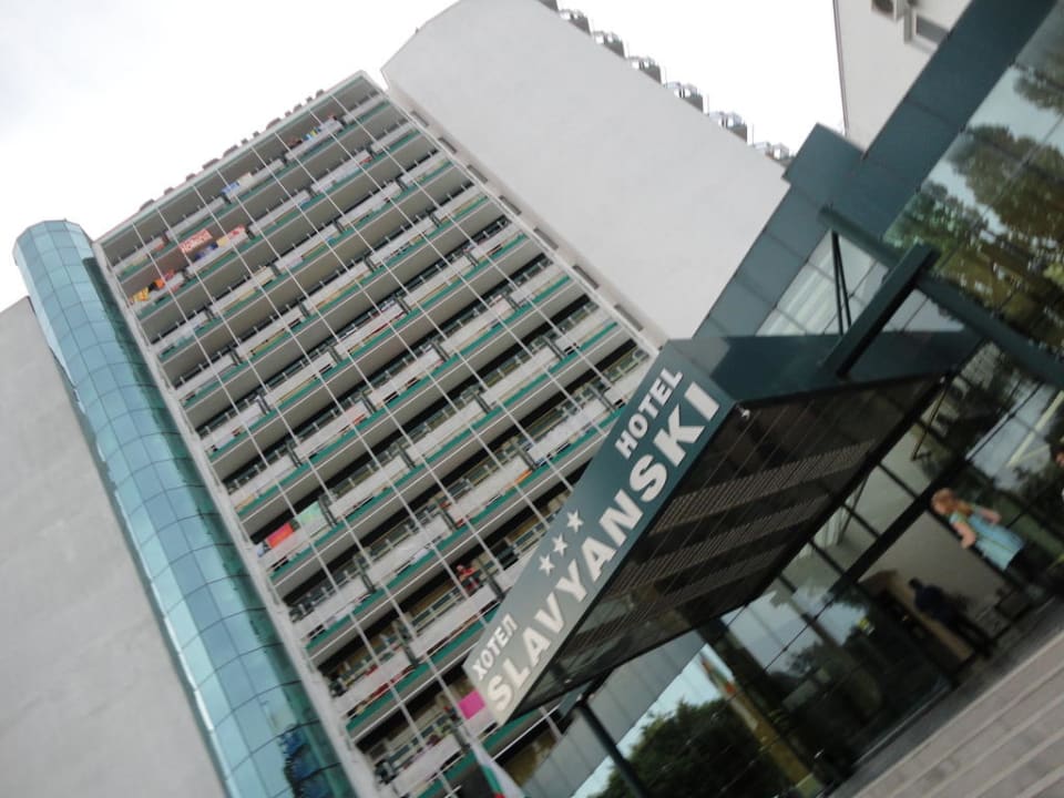 Eingang Slavyanski Hotel