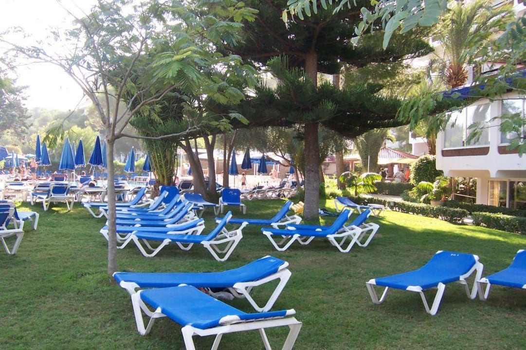 Liegewiese Hotel Castell Royal Universal Hotel Castell Royal