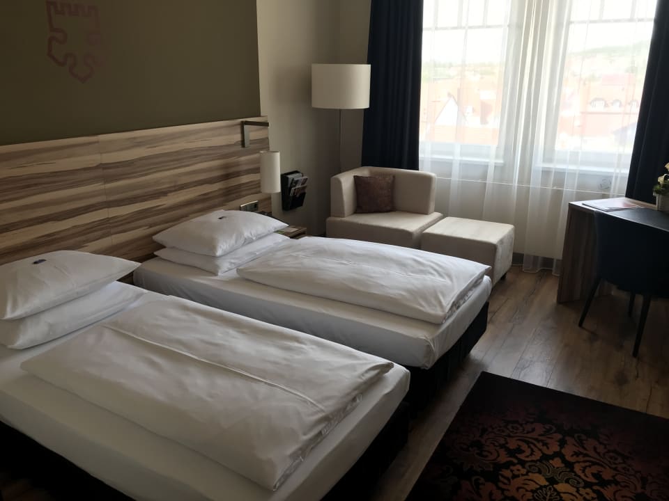 Doppelbett Vienna House by Wyndham Thüringer Hof Eisenach