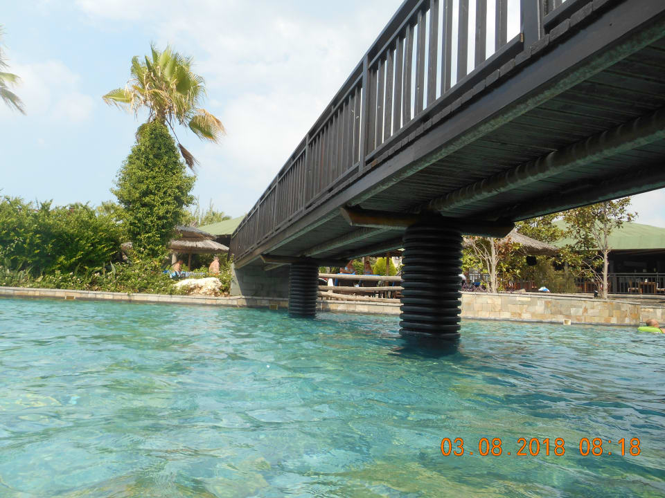 Pool Club Grand Side