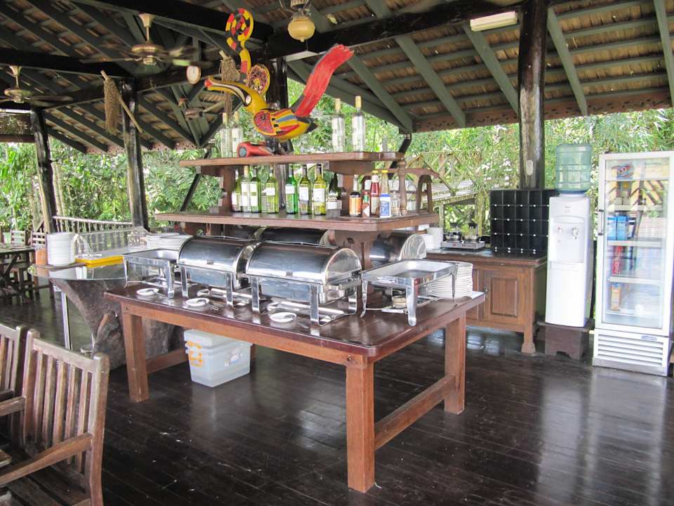 Buffet Hotel Sukau Rainforest Lodge
