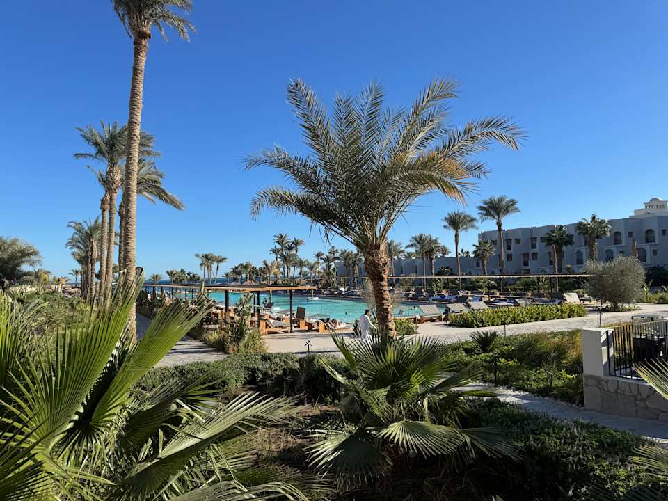 Pool Serry Beach Resort