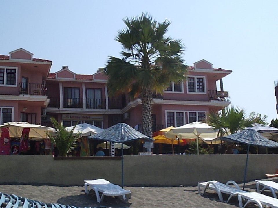 Hotel Vorderansicht Günes Hotel