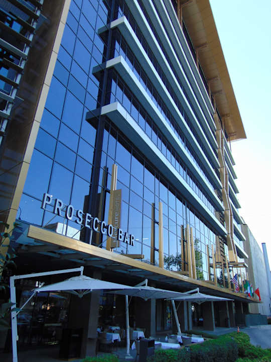 Außenansicht Mercure Almaty City Center