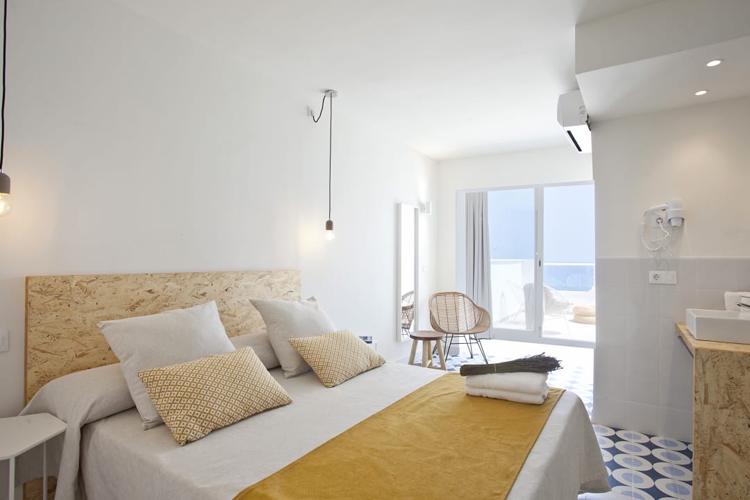 Zimmer BJ Cala Morlanda Estudios