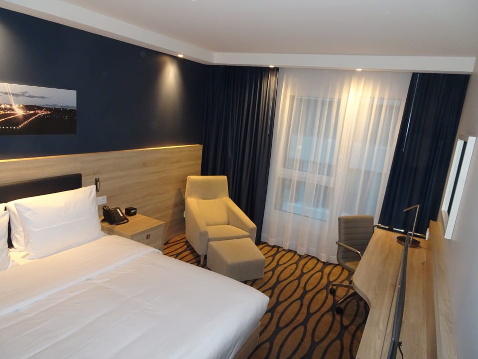 Zimmer Hampton By Hilton Frankfurt Airport
