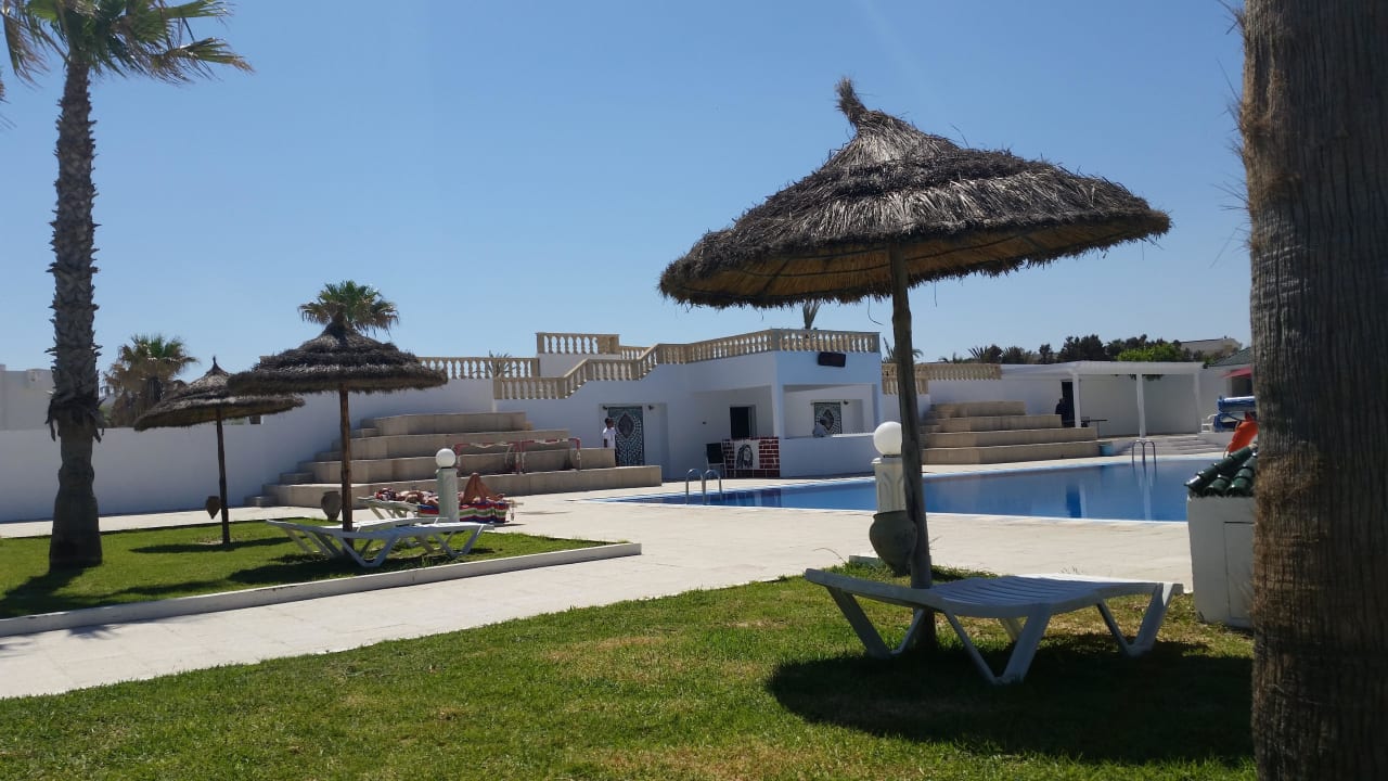 Super Service Hotel Amir Palace