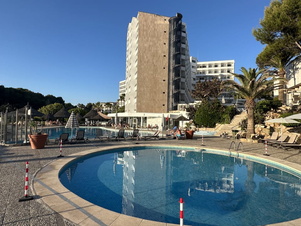 Pool Hotel Vibra Beverly Playa