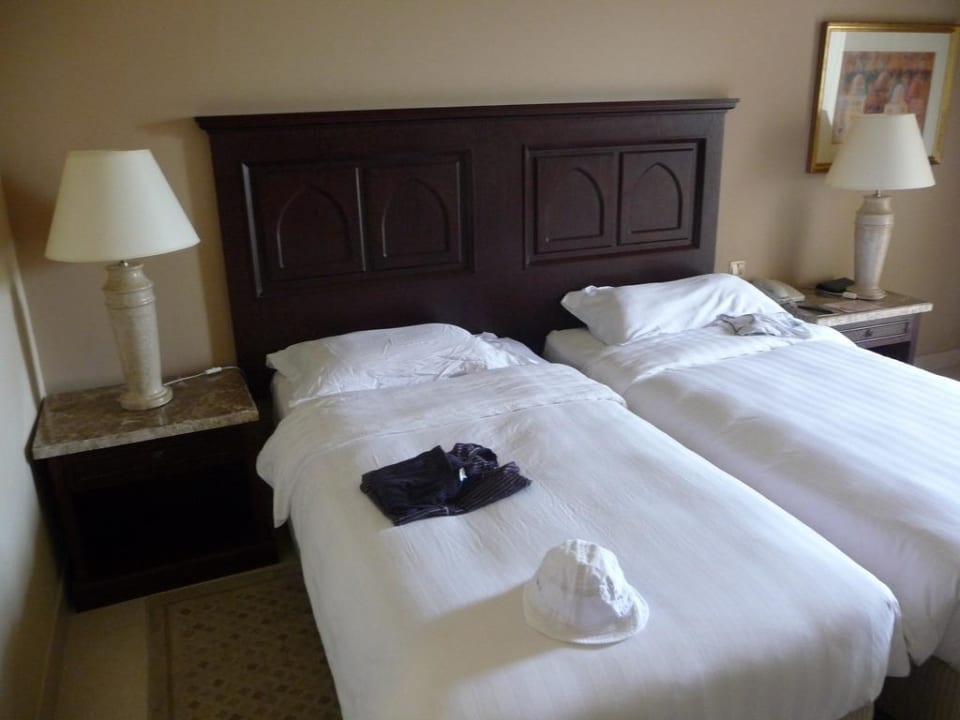 Doppelbett Miramar Al Aqah Beach Resort
