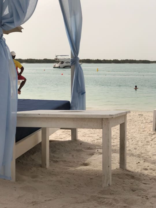 Strand W Abu Dhabi - Yas Island