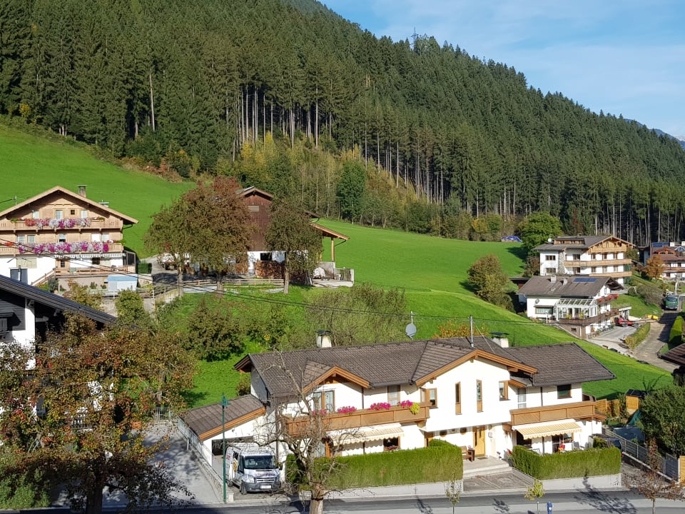 Ausblick Platzlhof - Mein Hotel im Zillertal