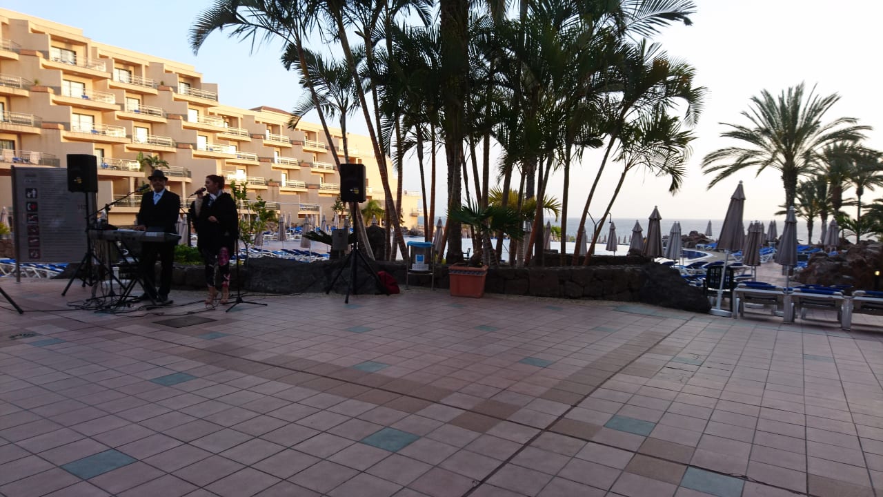 Ausblick von der Terrasse  Hotel Riu Buenavista