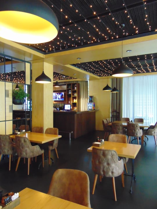 Gastro Wyndham Garden Tashkent