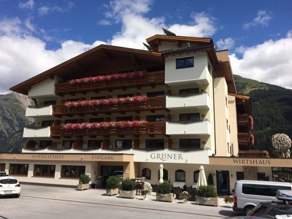 Hoteleingang Alpengasthof Grüner