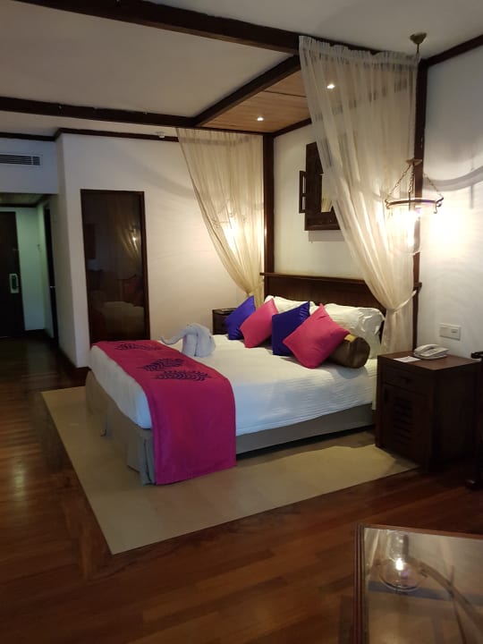 Zimmer Royal Palms Beach Hotel