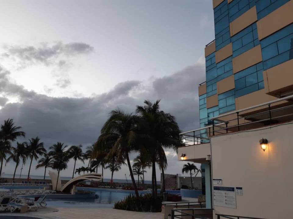 Pool Habana Panorama Hotel