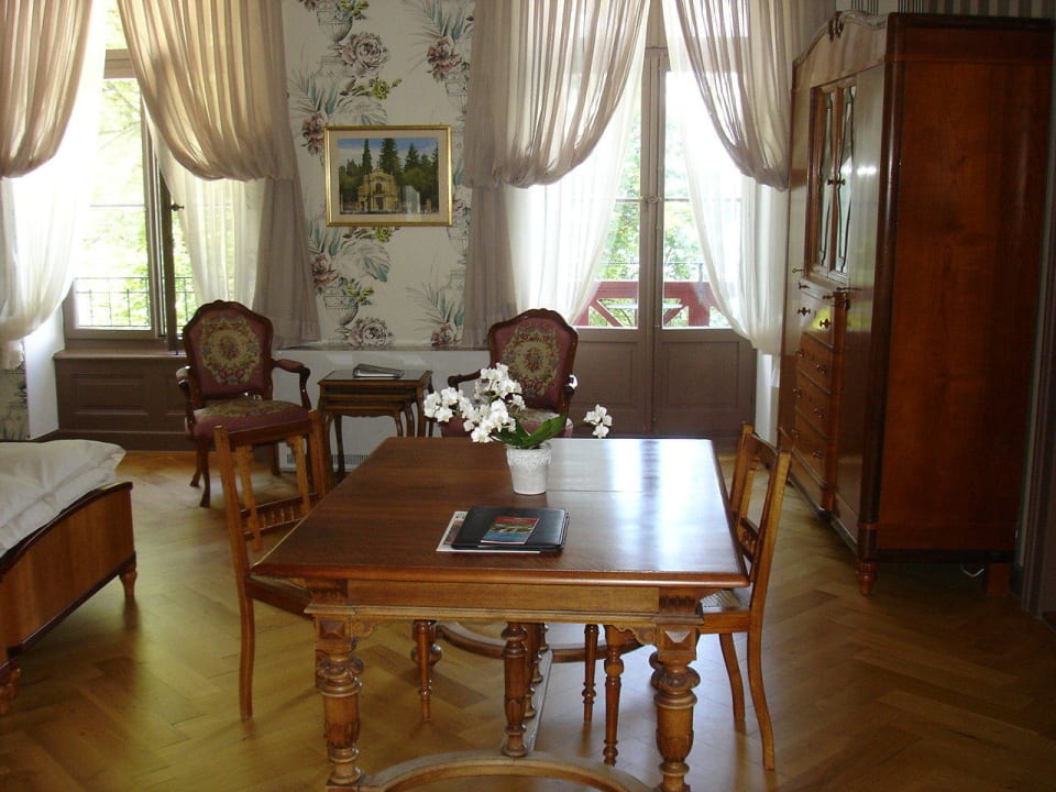 Eine der Suiten des Hotels Grandhotel Giessbach