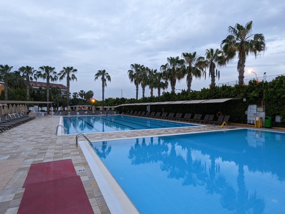 Pool Hane Family Resort