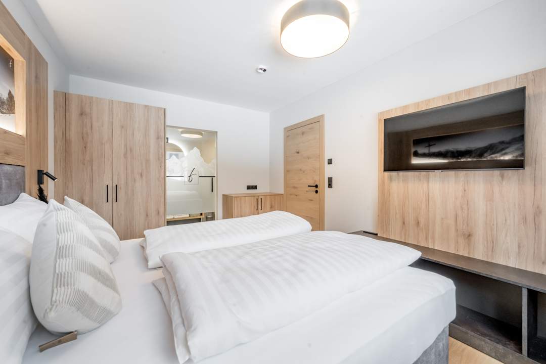 Sonstiges Falkners Five