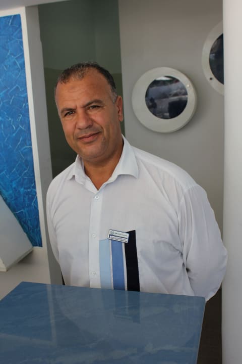 Kacem von der L'Expres Bar Calimera One Resort Jockey