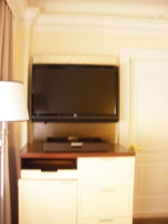 TV-Schrank The James Hotel New York NoMad