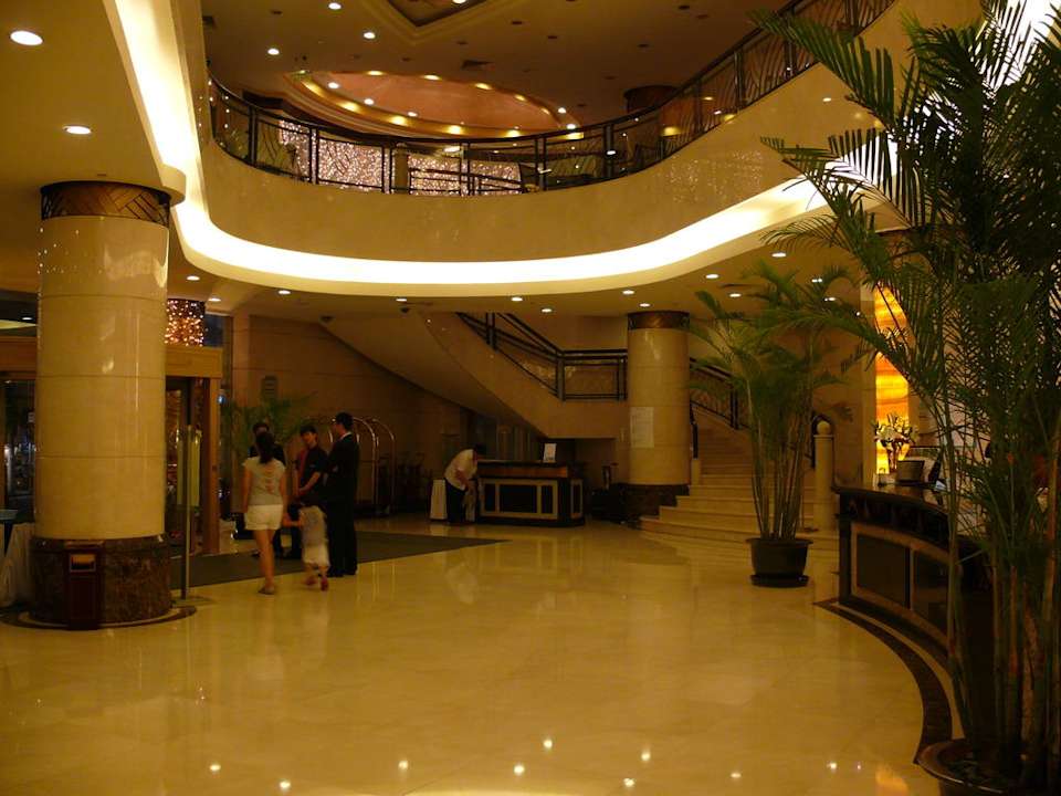 Hoteleingang The Bund Hotel