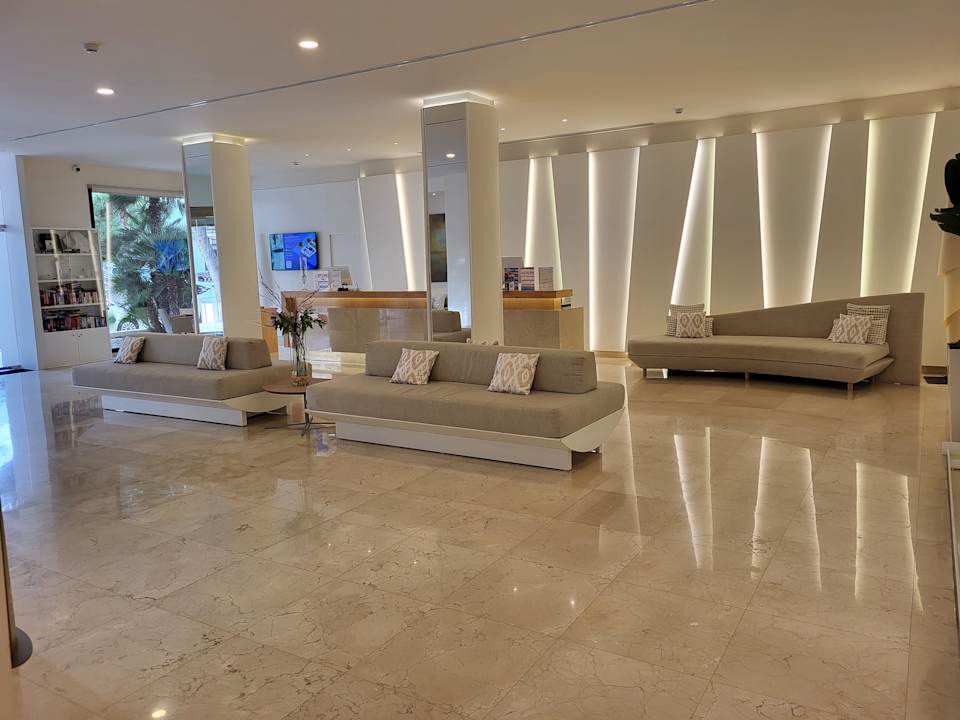 Lobby Hotel Sabina Playa