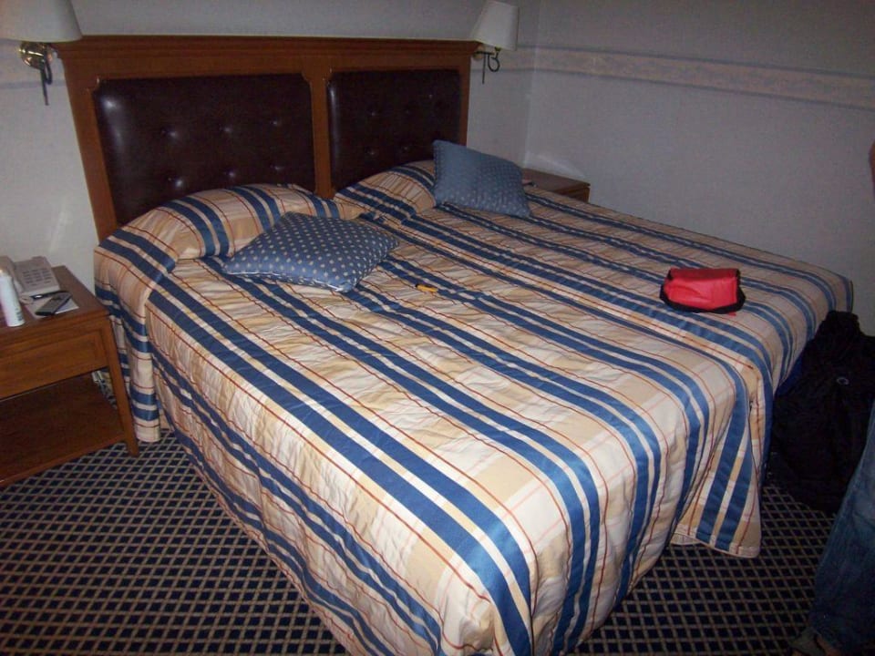 Zimmer The Tawana Bangkok