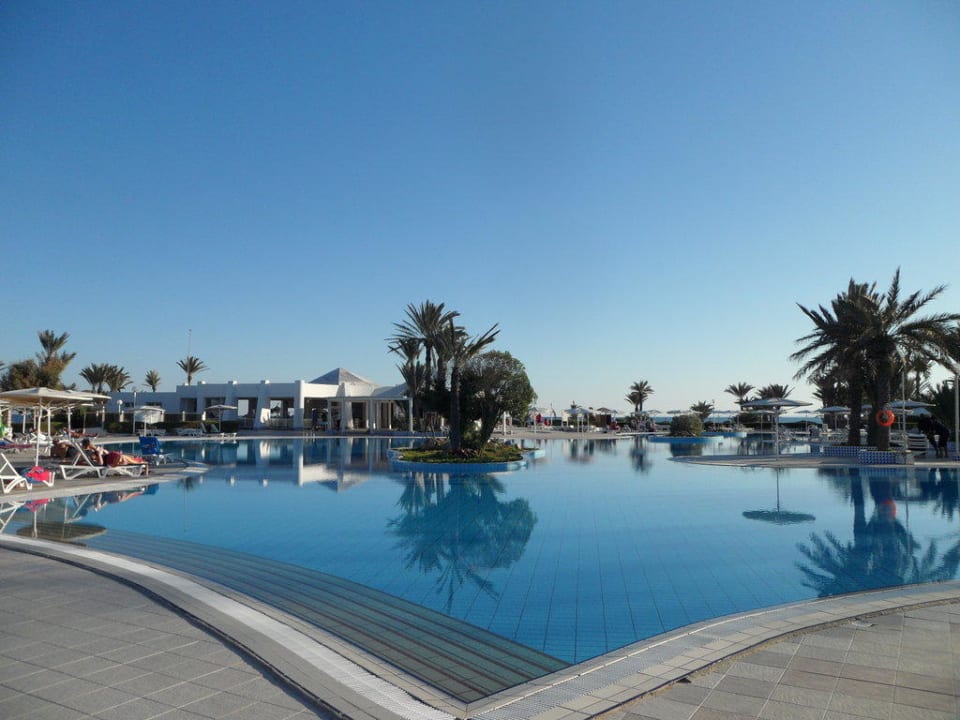 Schöne Poolanlage Hotel El Mouradi Djerba Menzel