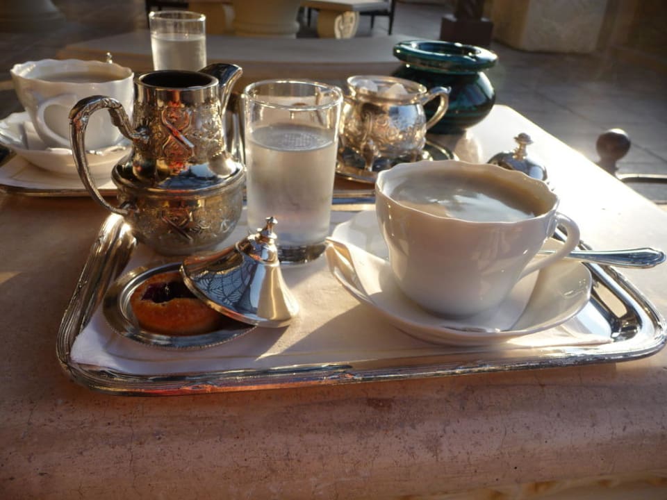 Kaffepause auf der Terrasse One&Only Royal Mirage Resort Dubai at Jumeirah Beach